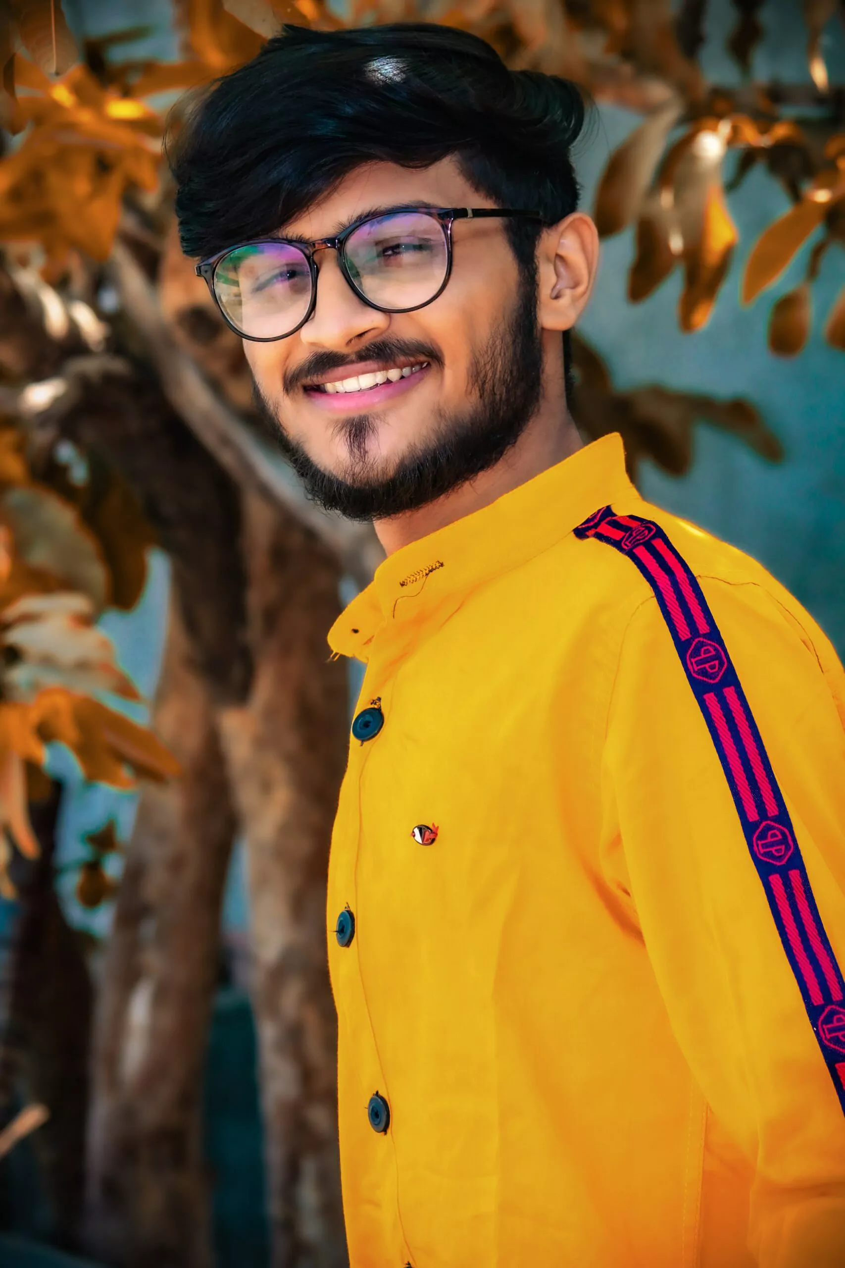 Gotam Shah is the author of ulvovi.com.